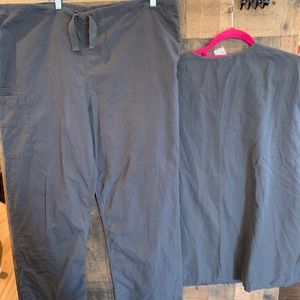 Cherokee scrub set Large